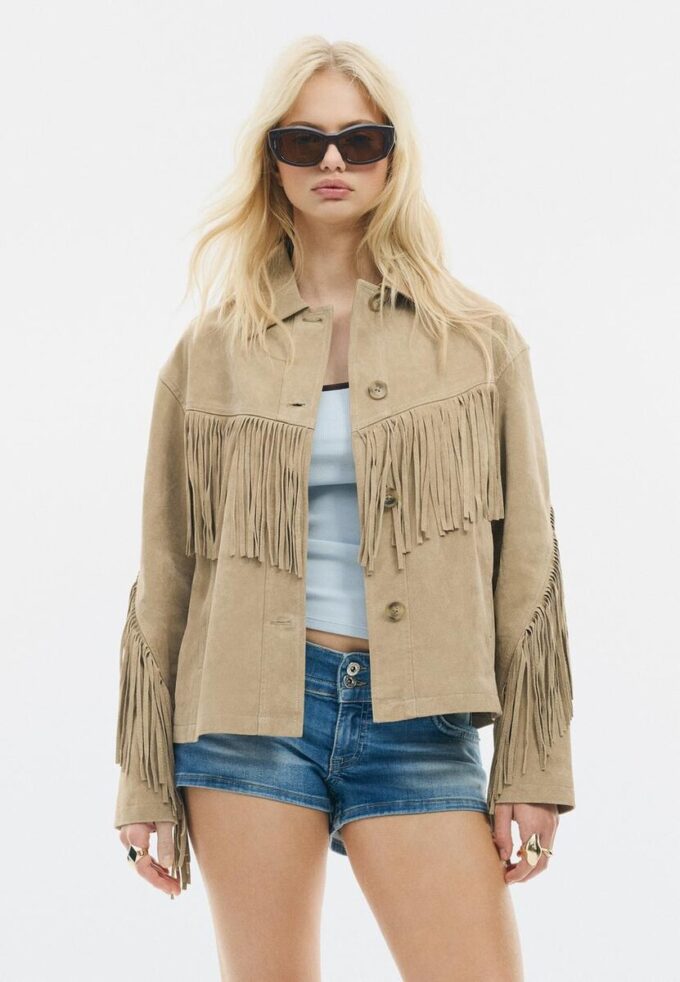 Chaqueta de piel con flecos Chaqueta de piel con flecos