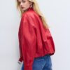 Chaqueta globo efecto piel con detalle de cinturón Chaqueta globo efecto piel con detalle de cinturón