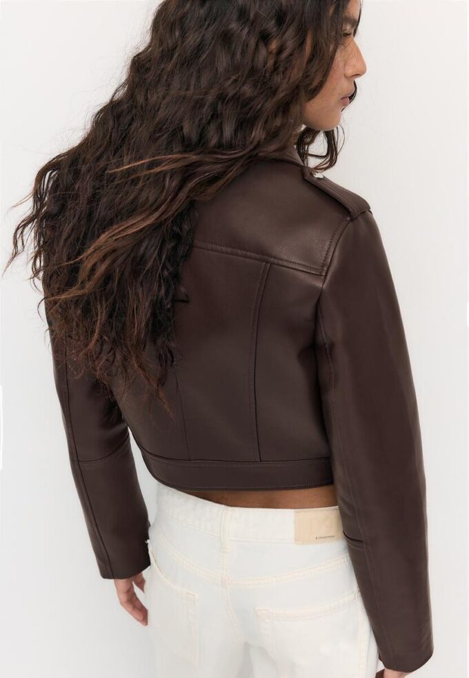 Chaqueta motera de imitación de piel con cinturón Chaqueta motera de imitación de piel con cinturón