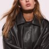 Chaqueta motera oversize con efecto piel Chaqueta motera oversize con efecto piel