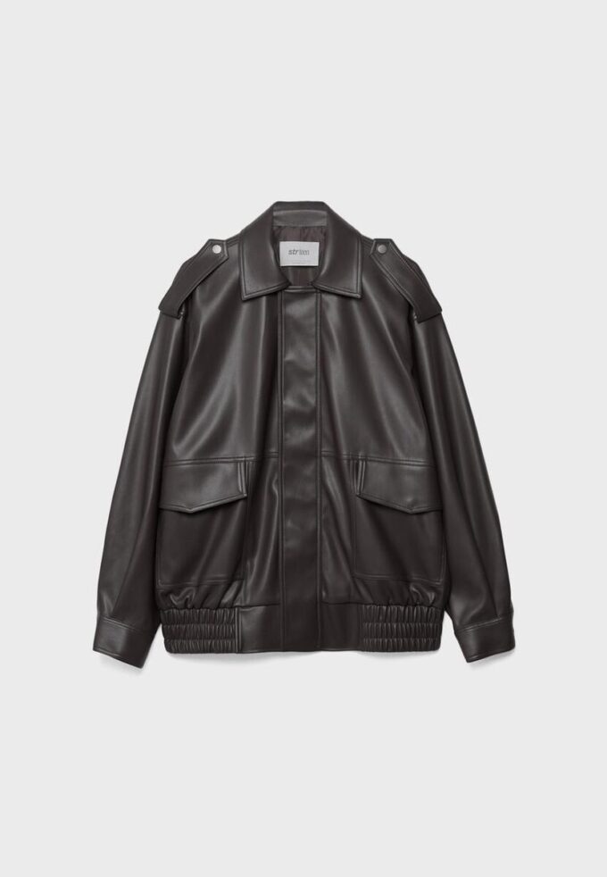 Chaqueta motera oversize con efecto piel Chaqueta motera oversize con efecto piel