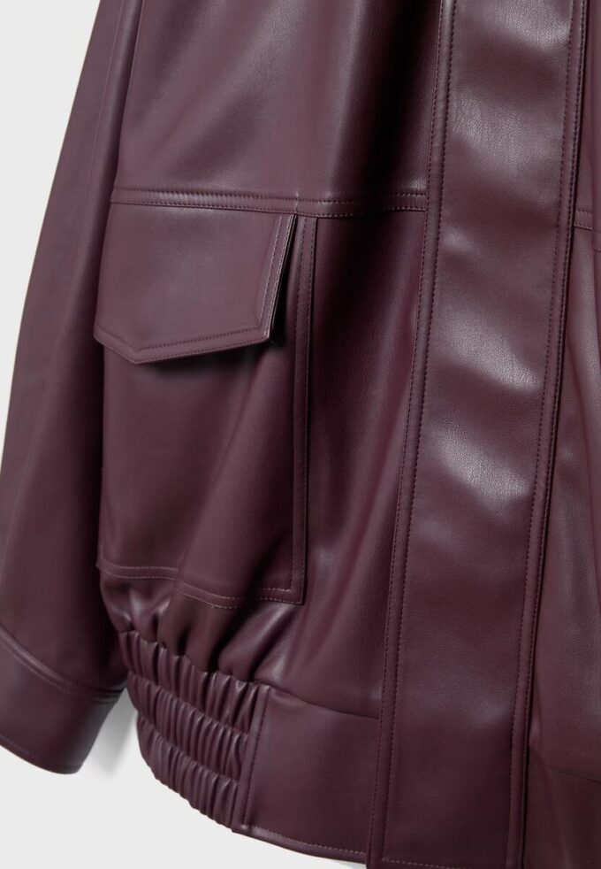 Chaqueta motera oversize con efecto piel Chaqueta motera oversize con efecto piel