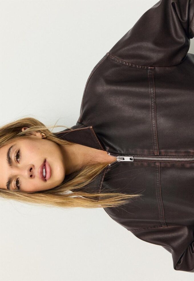 Chaqueta oversize con efecto de piel lavada Chaqueta oversize con efecto de piel lavada