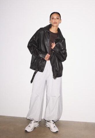 Chaqueta oversize de imitación de piel con solapas