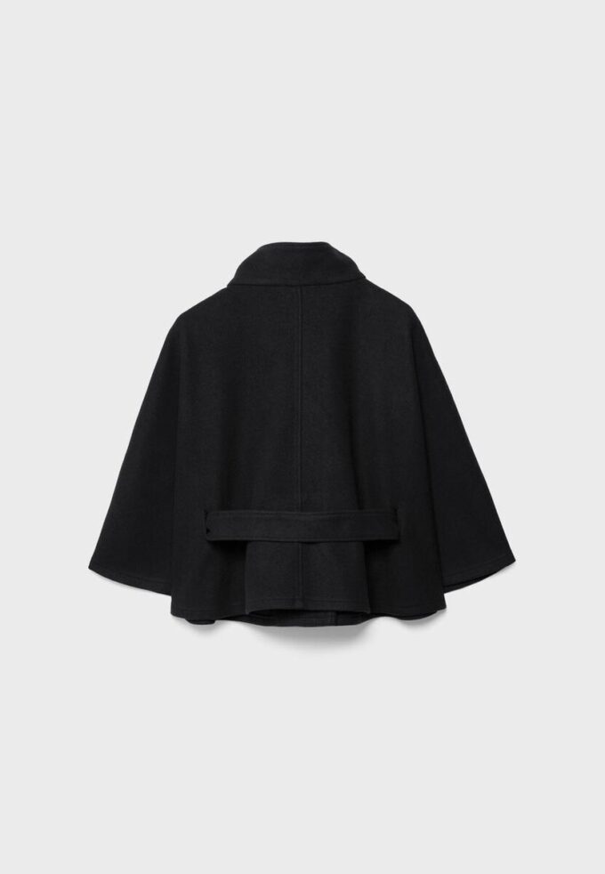 Chaqueta tipo capa de tacto suave