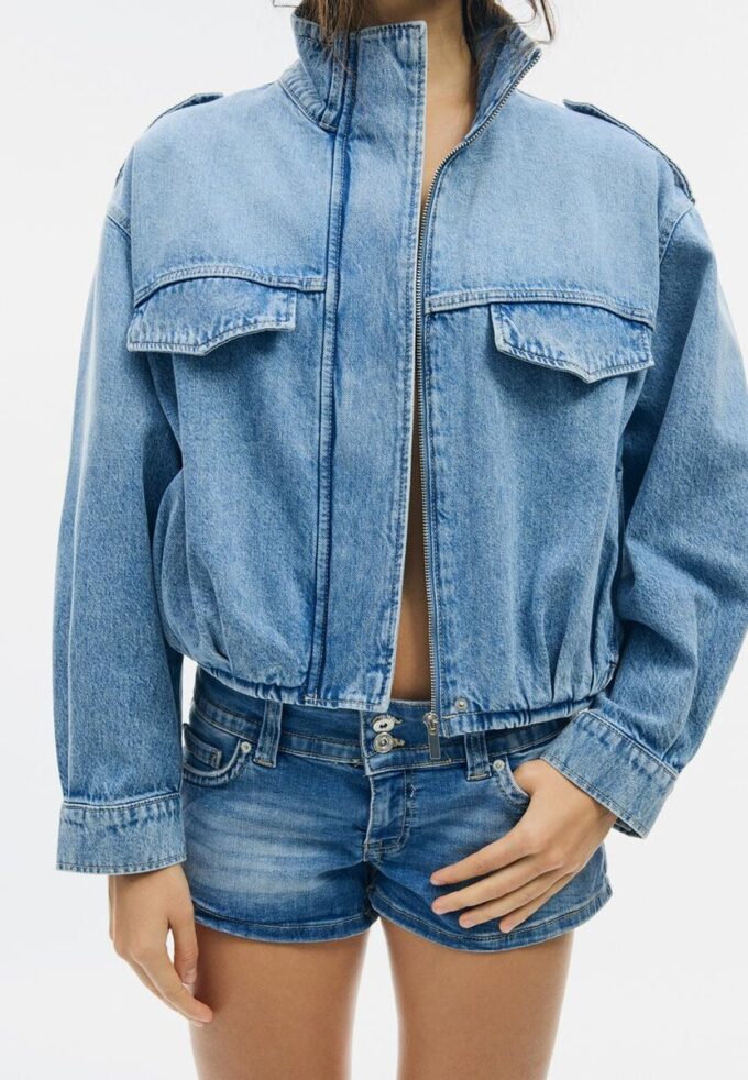 Chaqueta vaquera con corte globo Chaqueta vaquera con corte globo