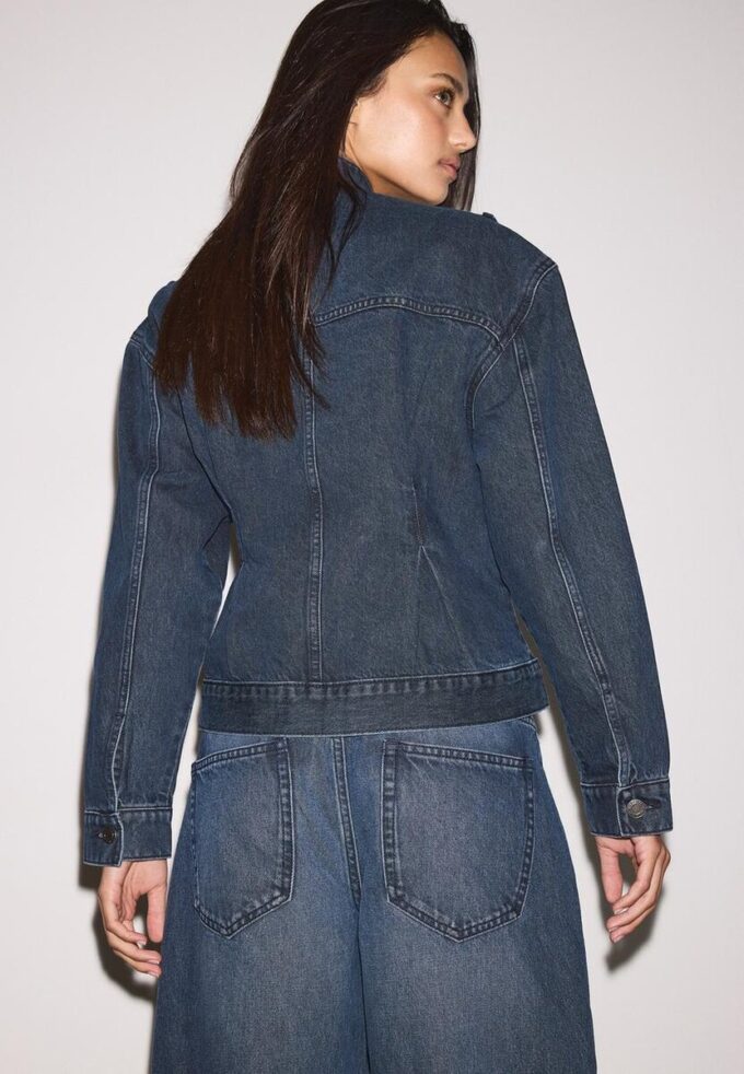 Chaqueta vaquera cruzada Chaqueta vaquera cruzada