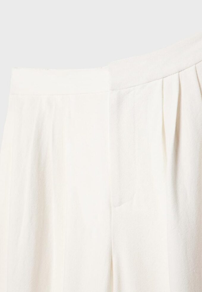 Culotte con pinzas de mezcla de lino Culotte con pinzas de mezcla de lino