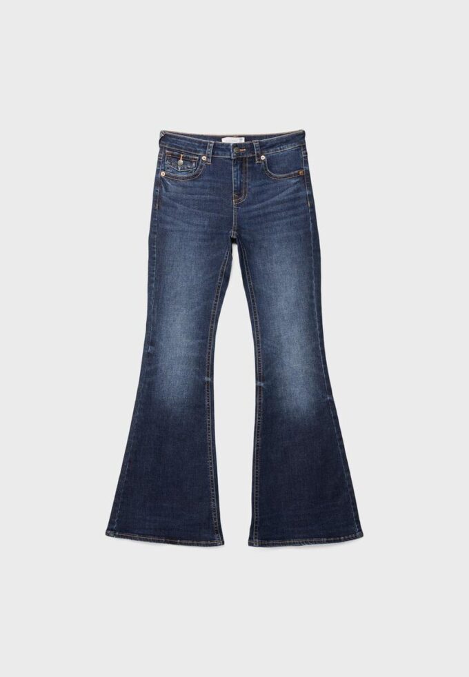 D04 Vaqueros Flared de talle bajo D04 Vaqueros Flared de talle bajo