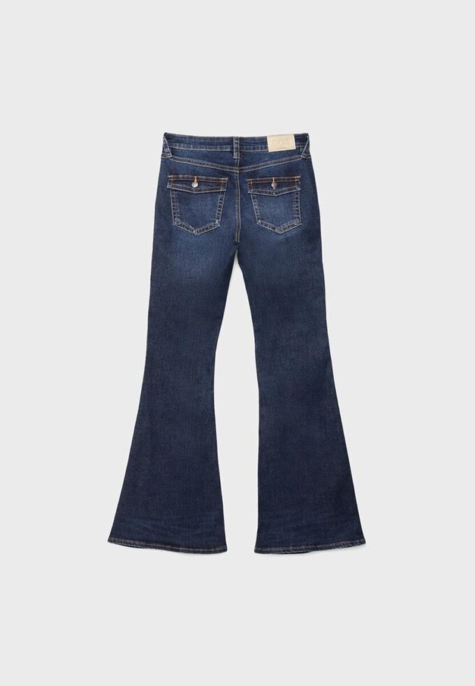 D04 Vaqueros Flared de talle bajo D04 Vaqueros Flared de talle bajo