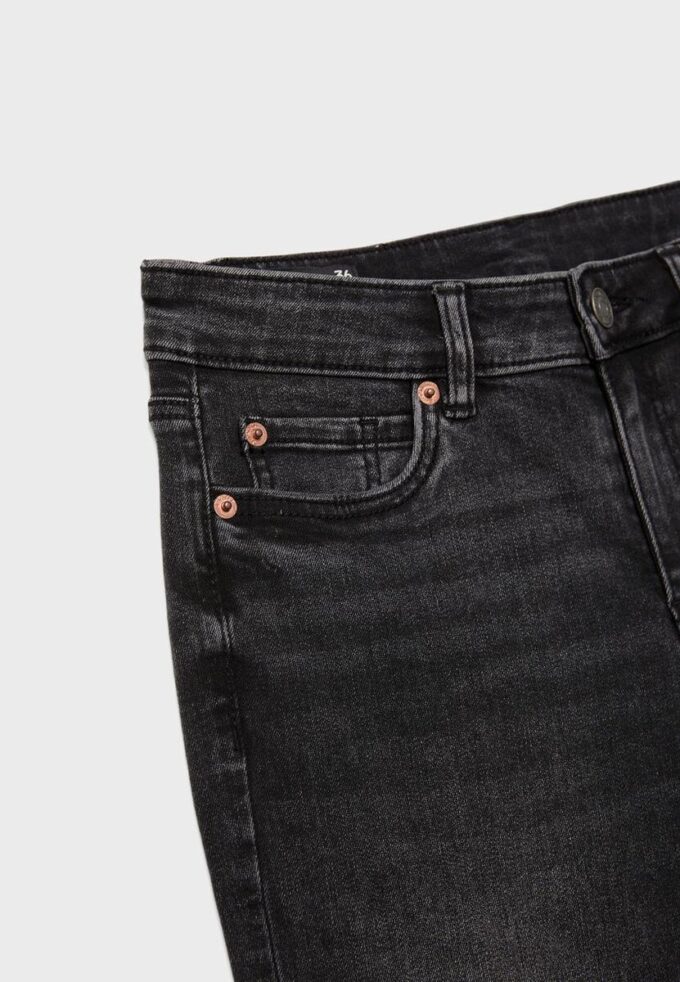 D67 Vaqueros slim bootcut D67 Vaqueros slim bootcut