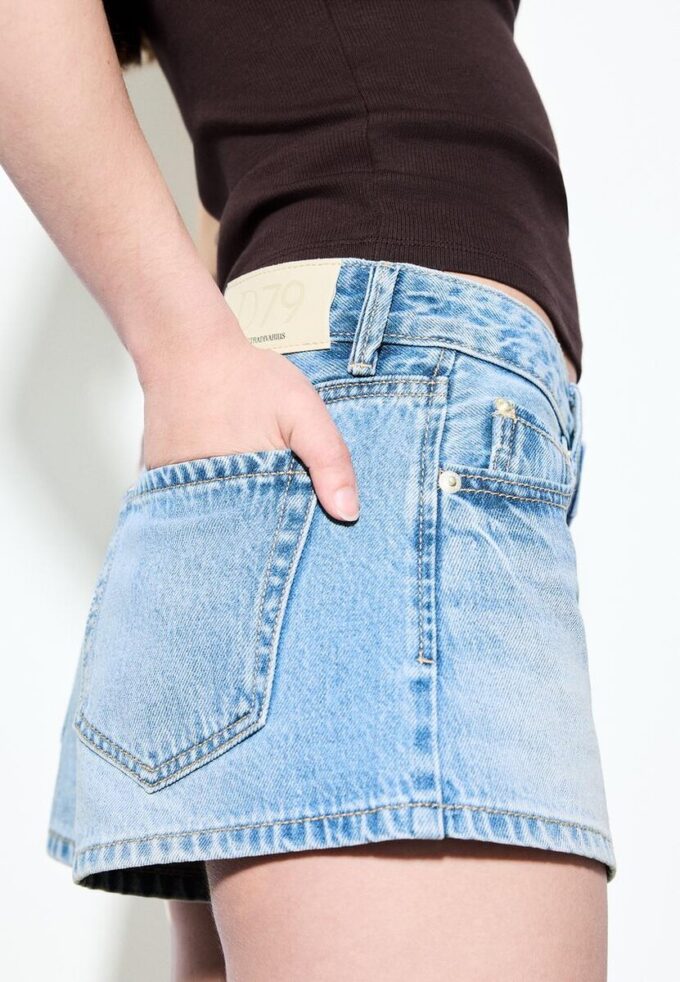 D79 Pantalones cortos de cintura baja D79 Pantalones cortos de cintura baja