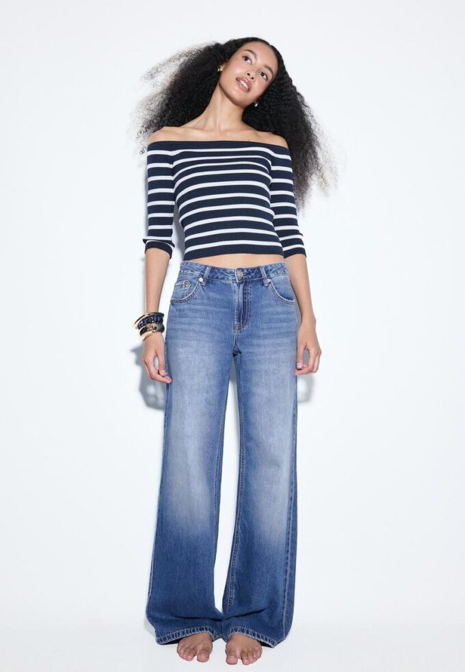 D91 Vaqueros de tiro bajo y pierna Wide Leg D91 Vaqueros de tiro bajo y pierna Wide Leg