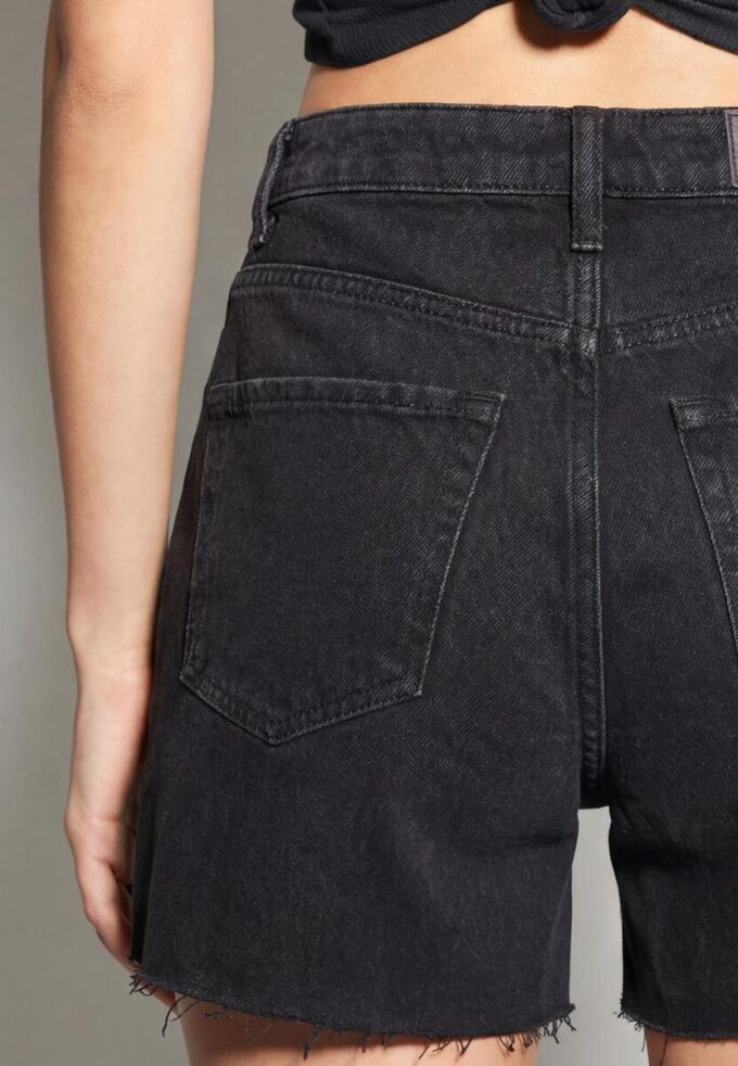 D93 Pantalones cortos de mezclilla largos D93 Pantalones cortos de mezclilla largos