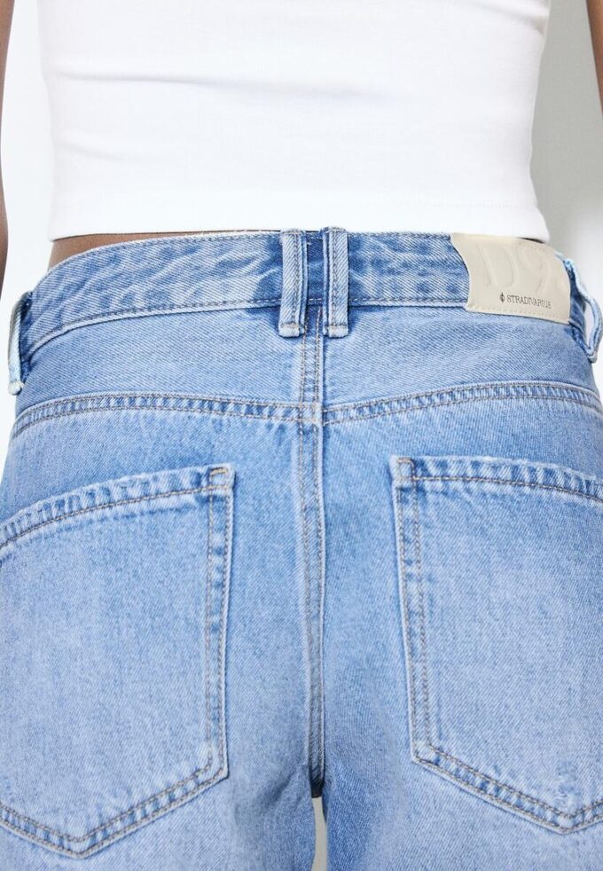 D93 Pantalones cortos de mezclilla largos D93 Pantalones cortos de mezclilla largos