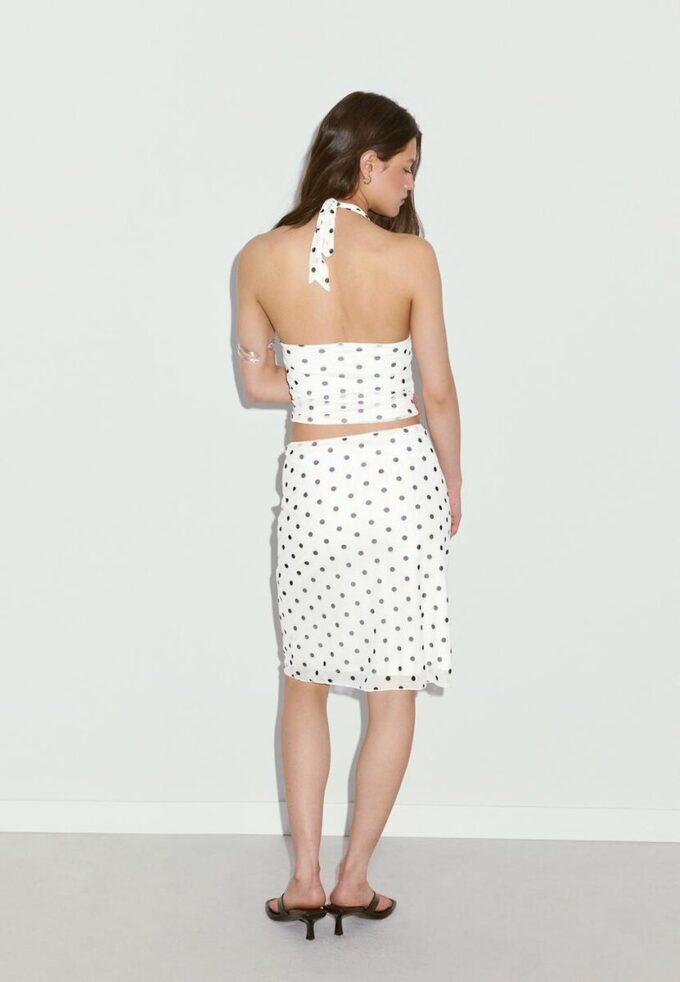 Falda midi de tul con lunares Falda midi de tul con lunares