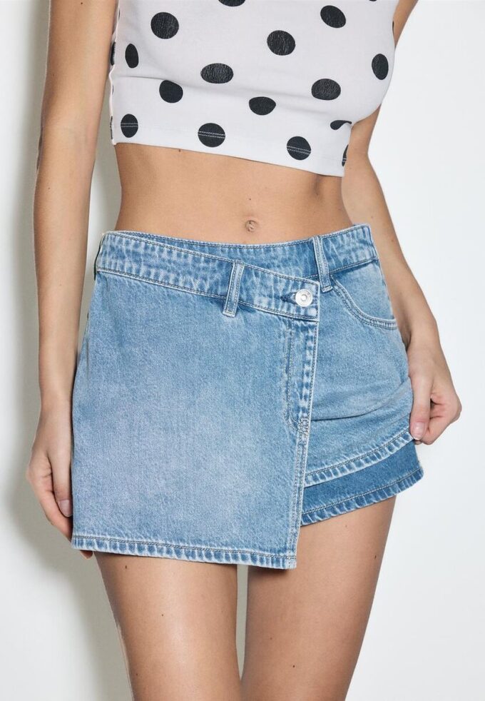 Falda-Skort de denim cruzada Falda-Skort de denim cruzada