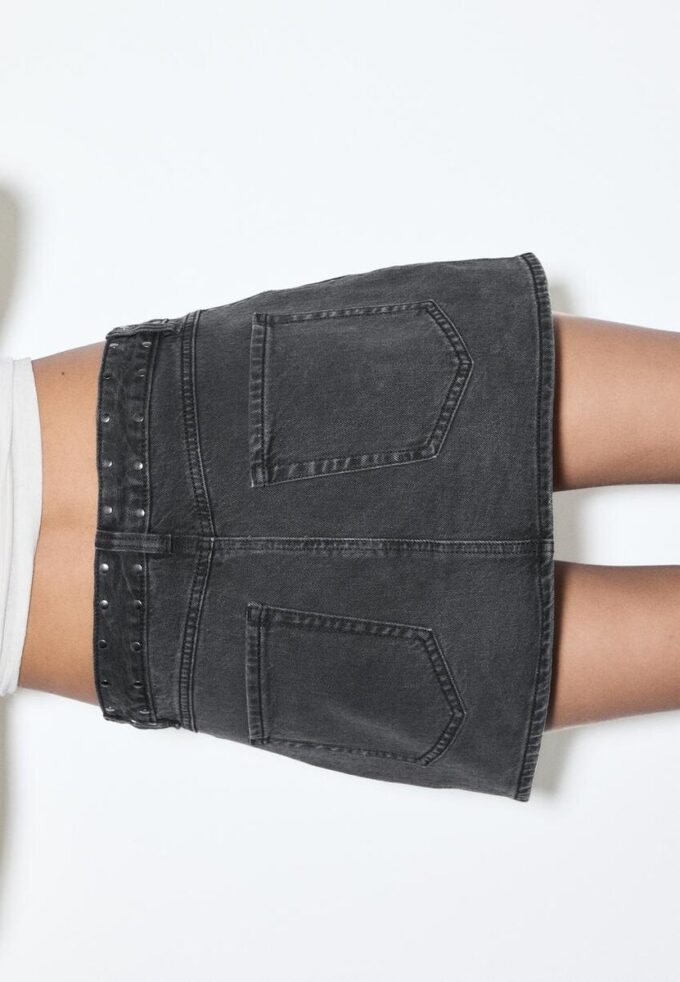 Faldita vaquera con tachuelas D62 Skort Faldita vaquera con tachuelas D62 Skort