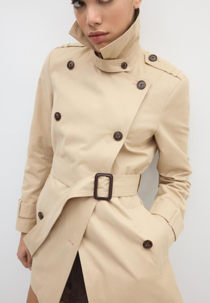 Gabardina básica corta Gabardina básica corta