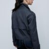 Gabardina corta de doble botonadura Gabardina corta de doble botonadura