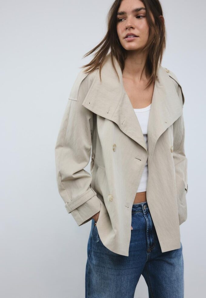 Gabardina de cuello alto Gabardina de cuello alto
