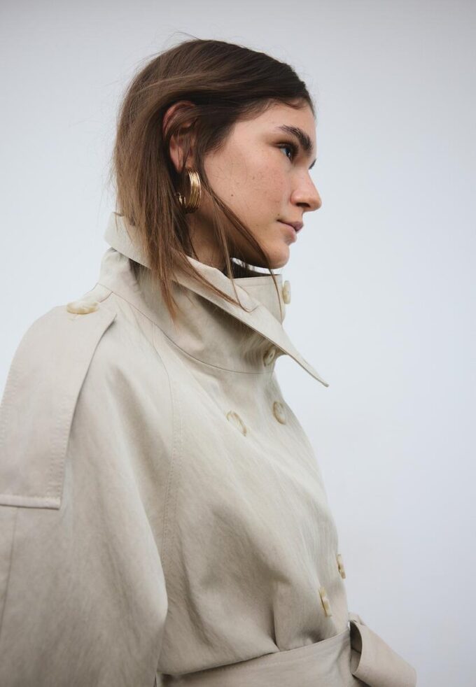 Gabardina de cuello alto Gabardina de cuello alto