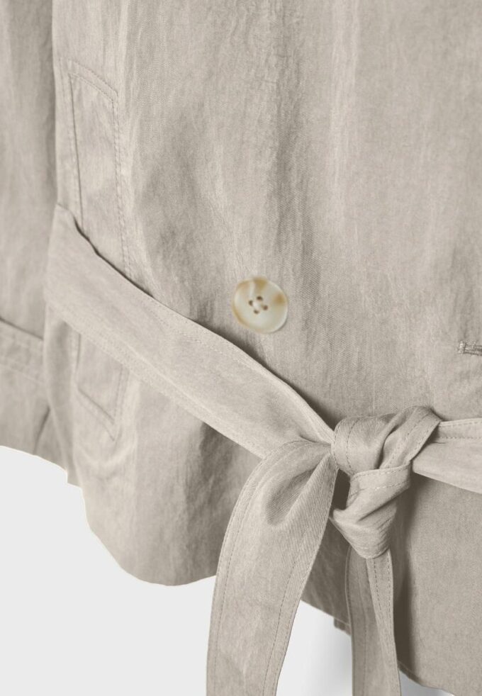 Gabardina de cuello alto Gabardina de cuello alto