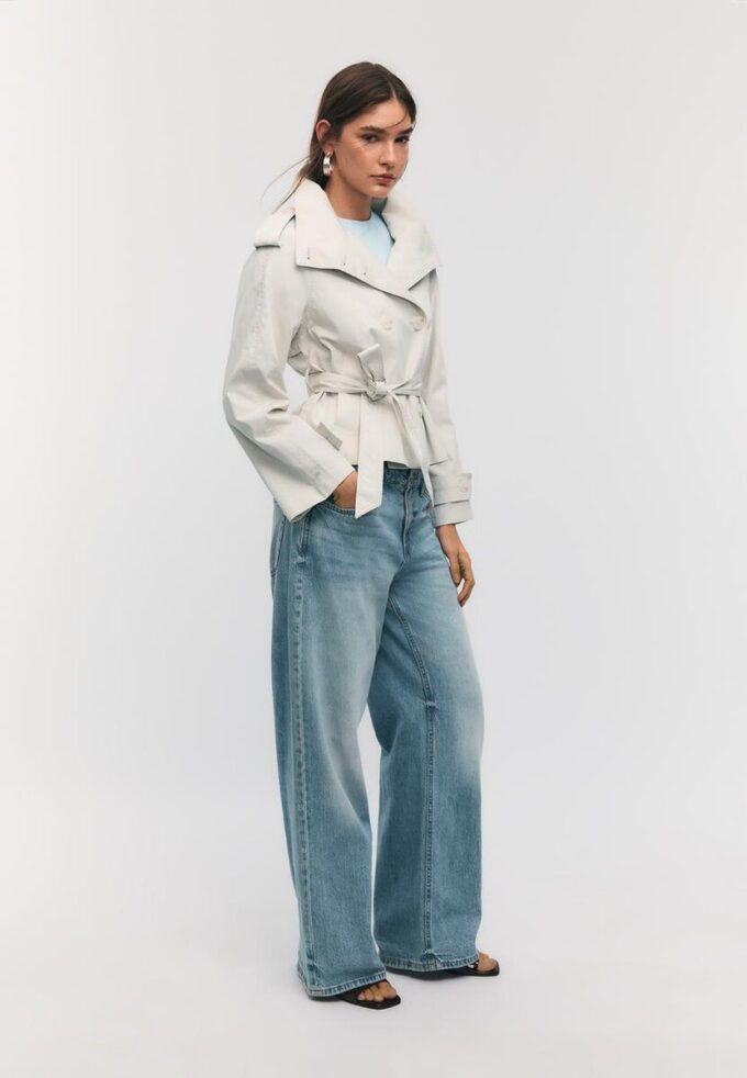 Gabardina de cuello alto con cinturón Gabardina de cuello alto con cinturón