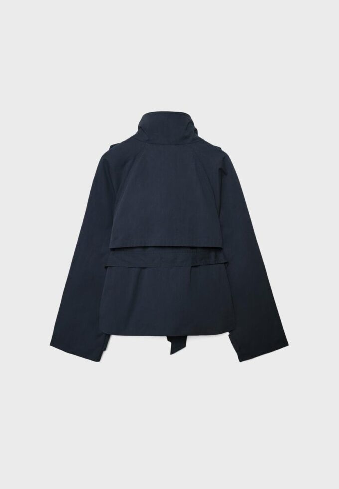 Gabardina de cuello alto con cinturón Gabardina de cuello alto con cinturón