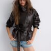 Gabardina de cuello alto con efecto piel Gabardina de cuello alto con efecto piel