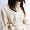 Gabardina de cuello alto con efecto piel Gabardina de cuello alto con efecto piel