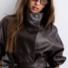 Gabardina de cuello alto con efecto piel Gabardina de cuello alto con efecto piel