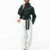 Gabardina de cuello alto con efecto piel Gabardina de cuello alto con efecto piel