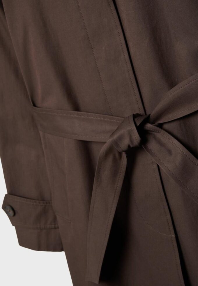 Gabardina larga de botonadura simple Gabardina larga de botonadura simple