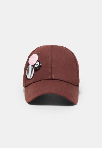 Gorra con pines