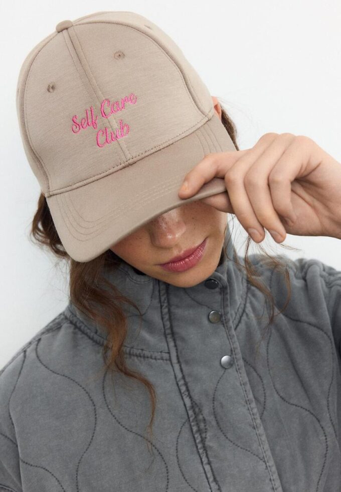 Gorra Weekend