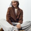Gorro de punto acanalado con placa