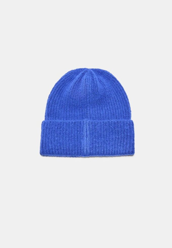 Gorro de punto acanalado con placa