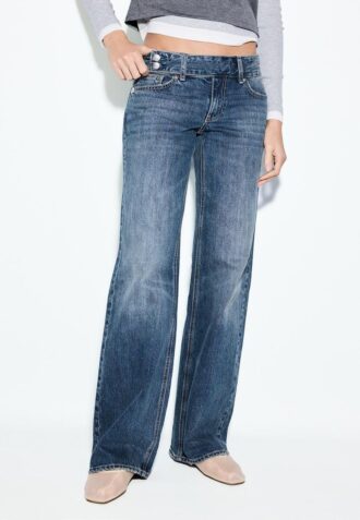 Jeans de cintura baja y pierna recta con presillas
