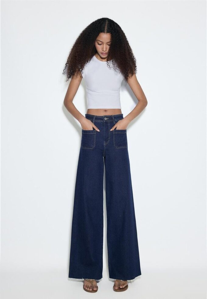 Jeans de pierna recta con bolsillos Jeans de pierna recta con bolsillos