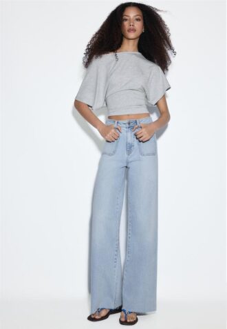 Jeans de pierna recta con bolsillos