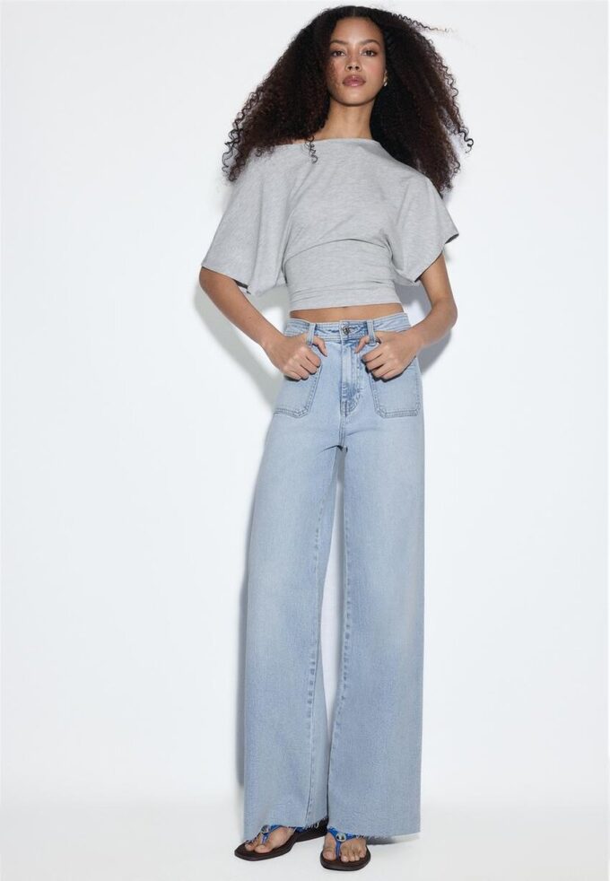 Jeans de pierna recta con bolsillos Jeans de pierna recta con bolsillos