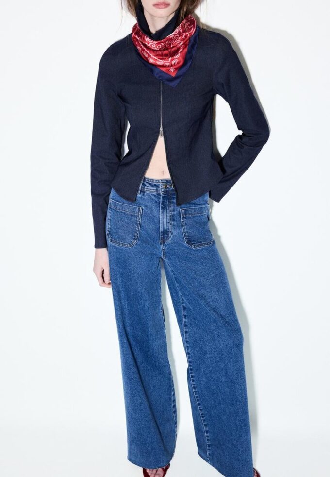 Jeans de pierna recta con bolsillos Jeans de pierna recta con bolsillos