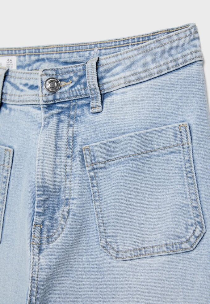 Jeans de pierna recta con bolsillos Jeans de pierna recta con bolsillos