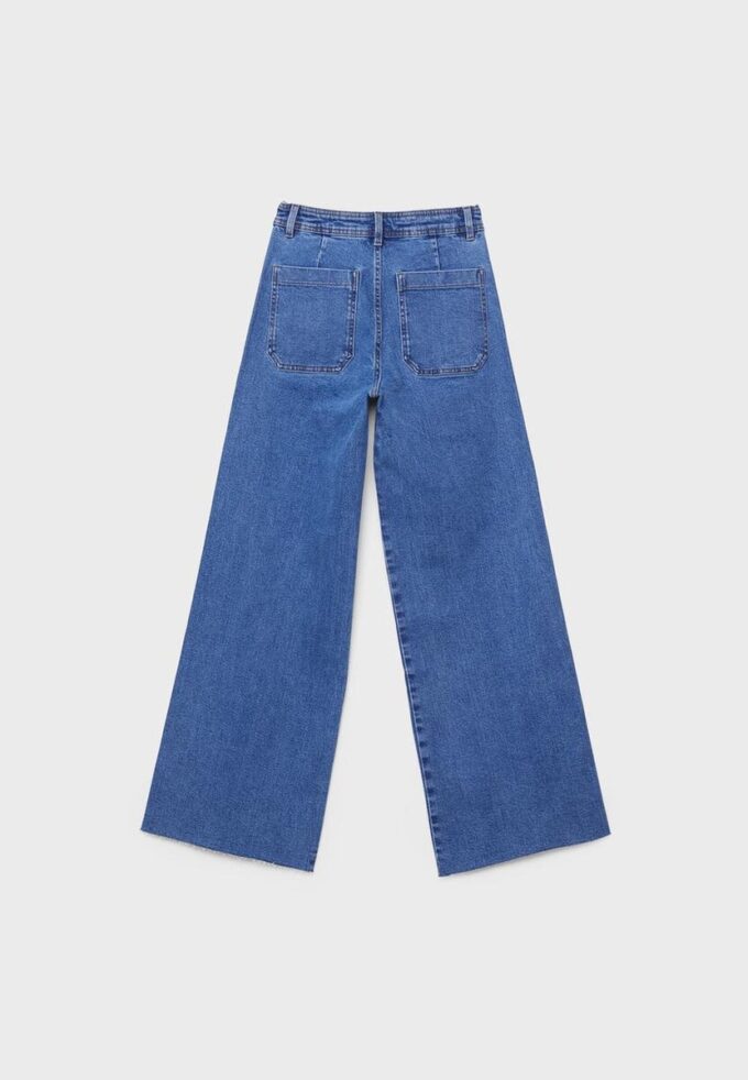 Jeans de pierna recta con bolsillos Jeans de pierna recta con bolsillos
