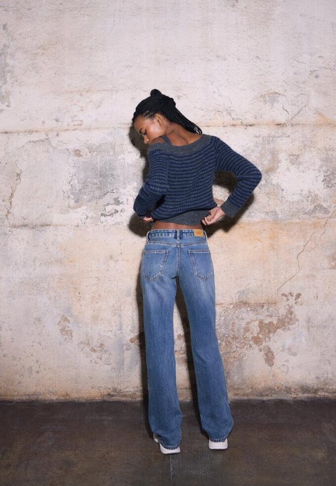 Jeans de talle bajo y corte recto Jeans de talle bajo y corte recto