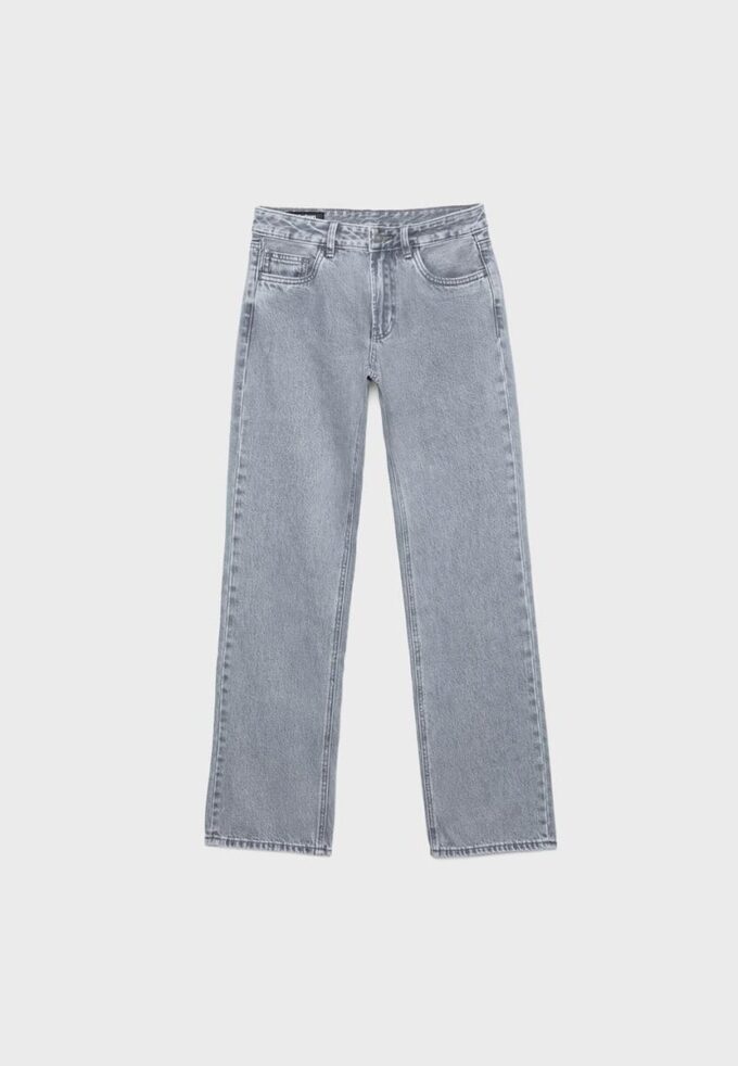 Jeans de talle bajo y corte recto Jeans de talle bajo y corte recto