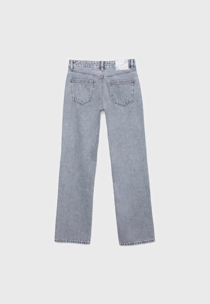 Jeans de talle bajo y corte recto Jeans de talle bajo y corte recto