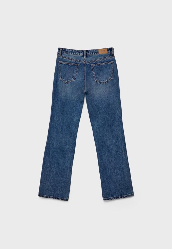 Jeans de talle bajo y corte recto Jeans de talle bajo y corte recto