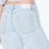 Jeans de talle bajo y pierna Wide Leg con detalle de estrella Jeans de talle bajo y pierna Wide Leg con detalle de estrella